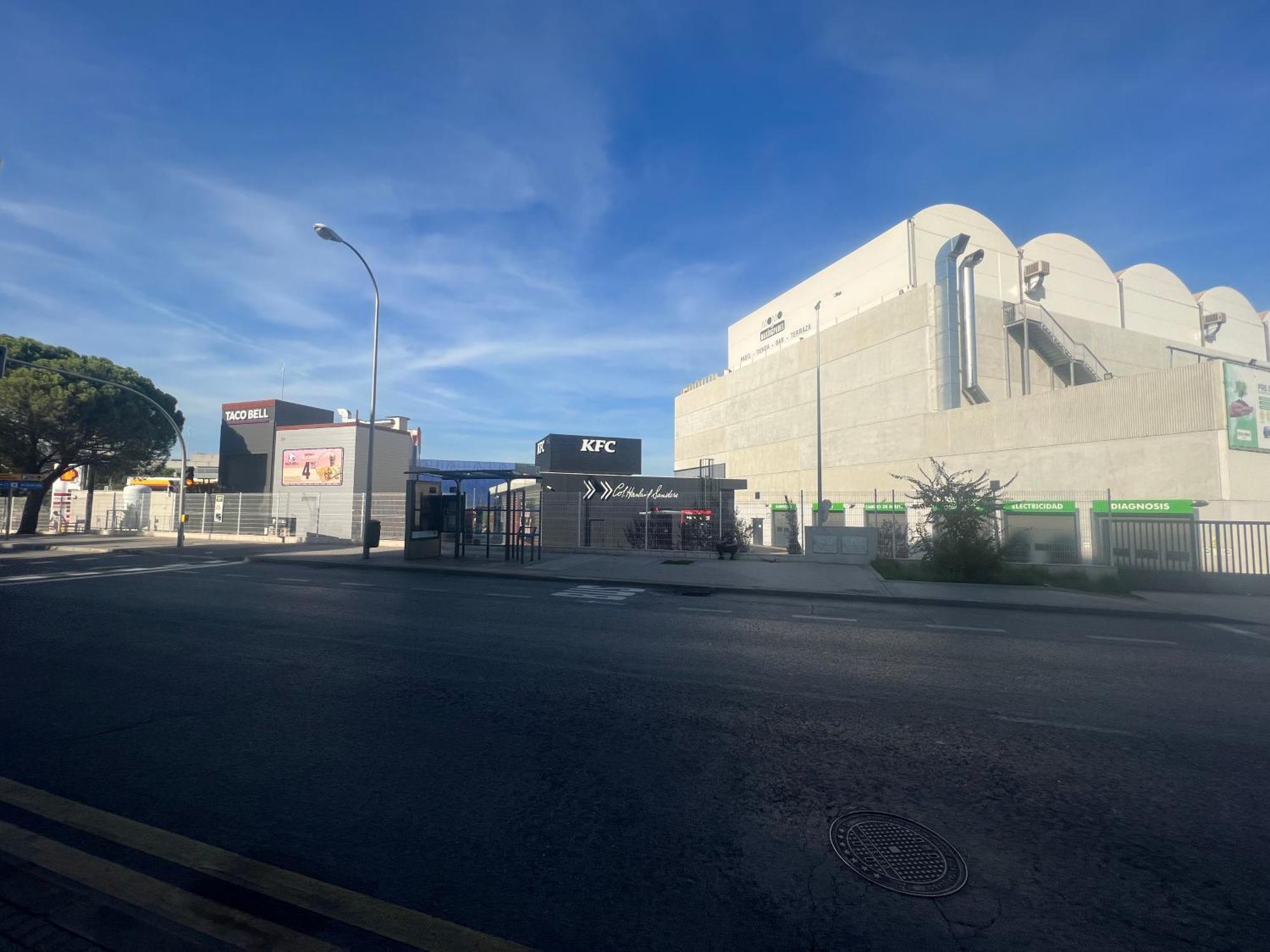 P2 Madrid Airport, Estadio Civitas, Ifema, Barajas Y Rejas Zewnętrze zdjęcie